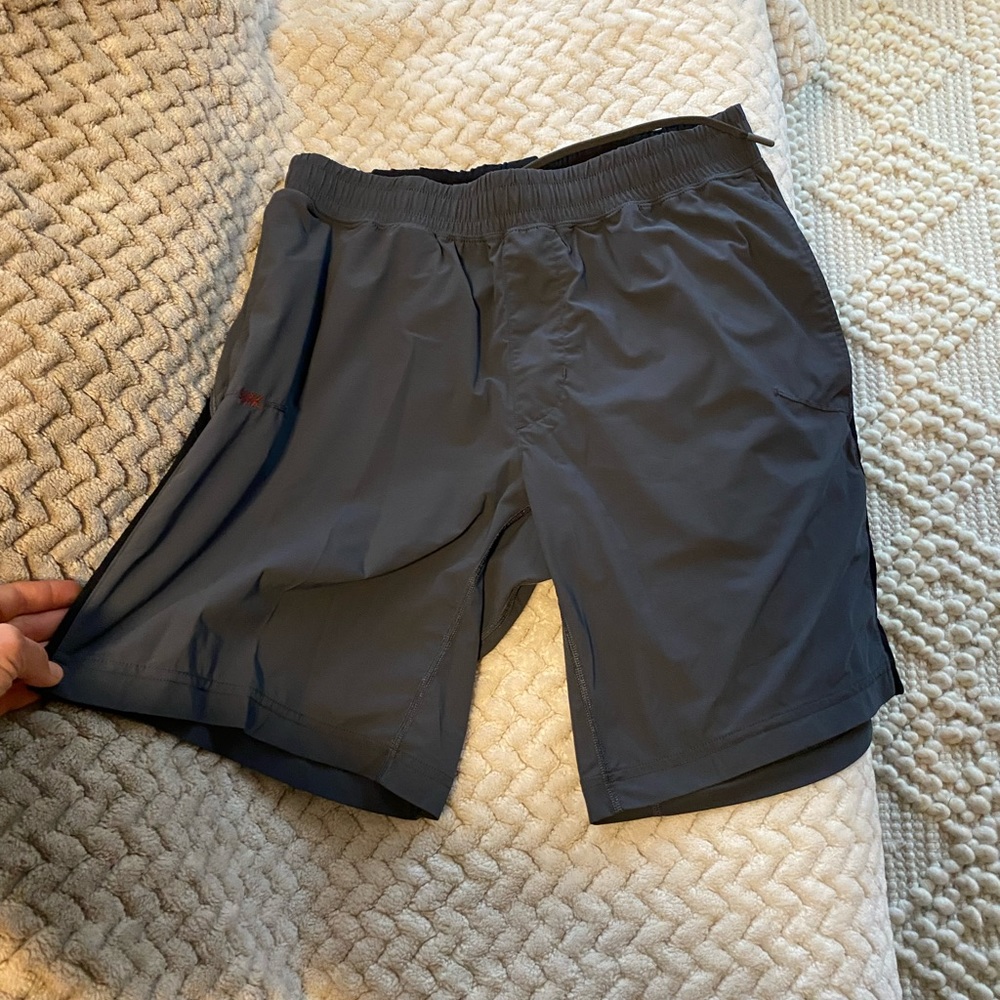 Rhone Versatility Short size M